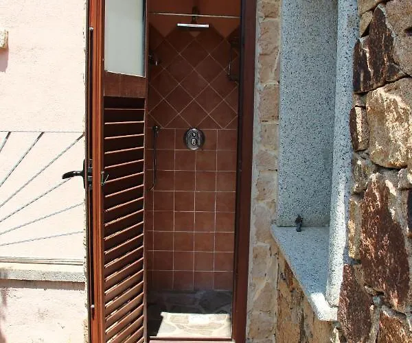 بيت للعطل La Giara D'ambra Garden House سان تيودورو